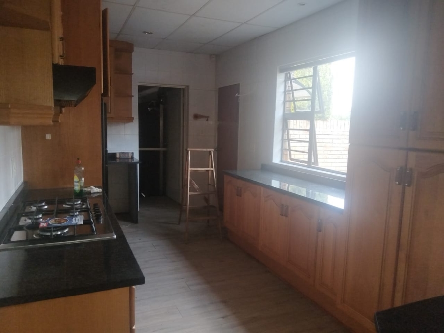 To Let 3 Bedroom Property for Rent in Hillsboro Free State